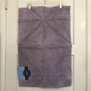 NWT Bathroom Purple Rug 🛁